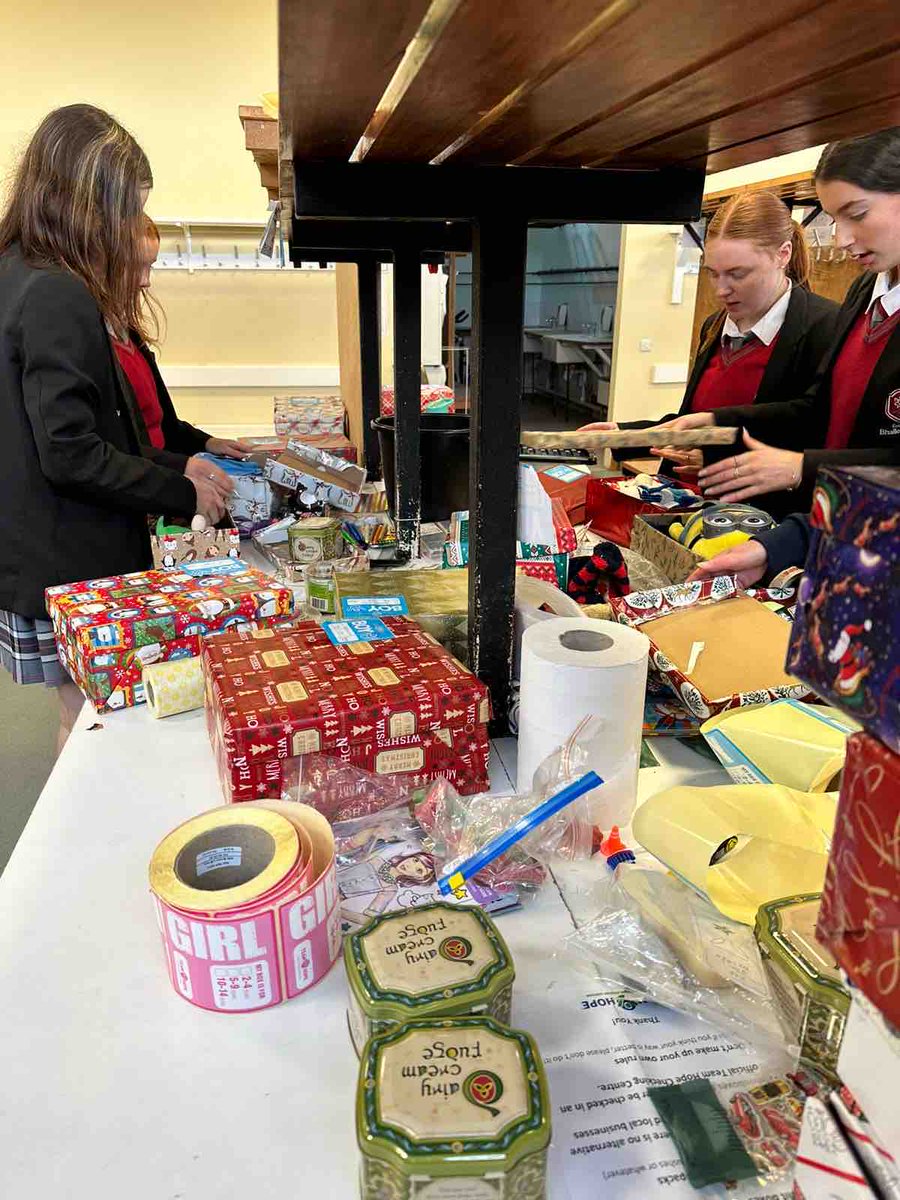 ClaregalwayColl's tweet photo. Our TYs volunteered today in the @teamhope Shoebox Appeal warehouse. 
We delivered over 60 shoeboxes from our very generous school community 🎁  Thanks to everyone for their contributions and to @paulnashtravel for sponsoring the bus!  🚌 https://t.co/kUp5Pje9Lc