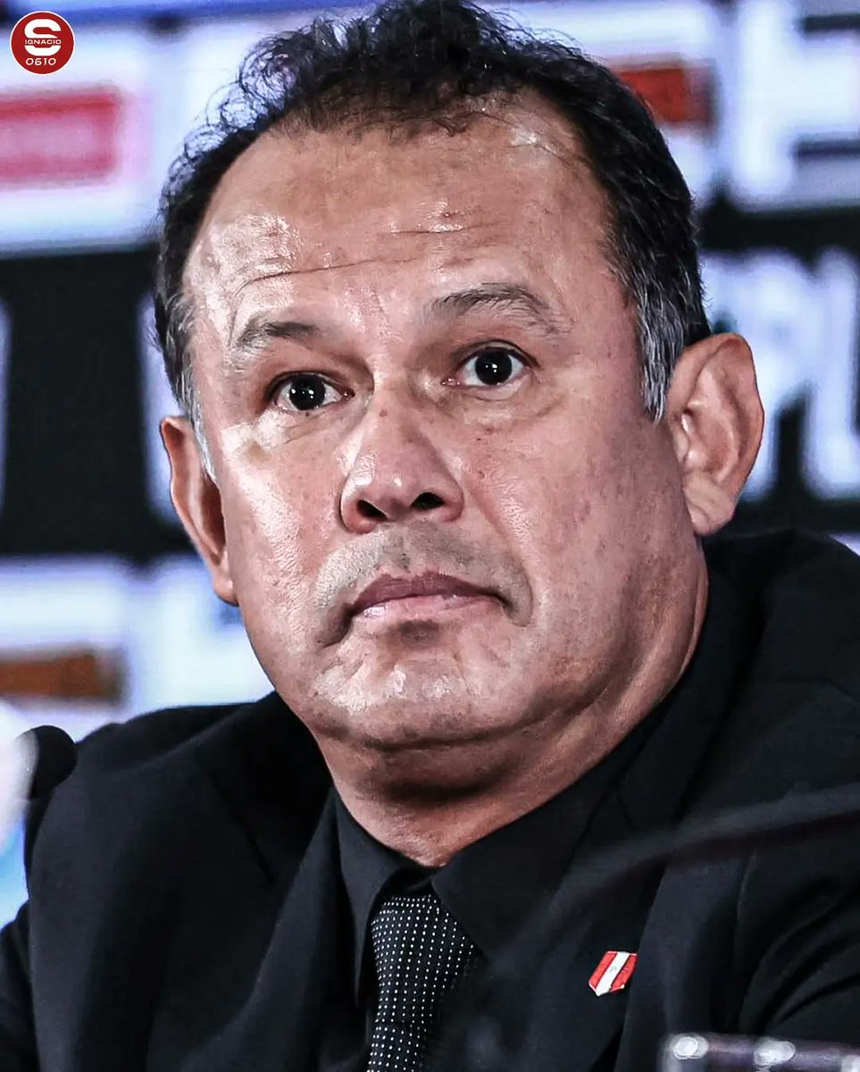 arturolaredo13's tweet image. Todos hablan de #Reynoso pero ¿Quién botó a Ricardo #Gareca? ¿Quién trajo a Juan #Reynoso.