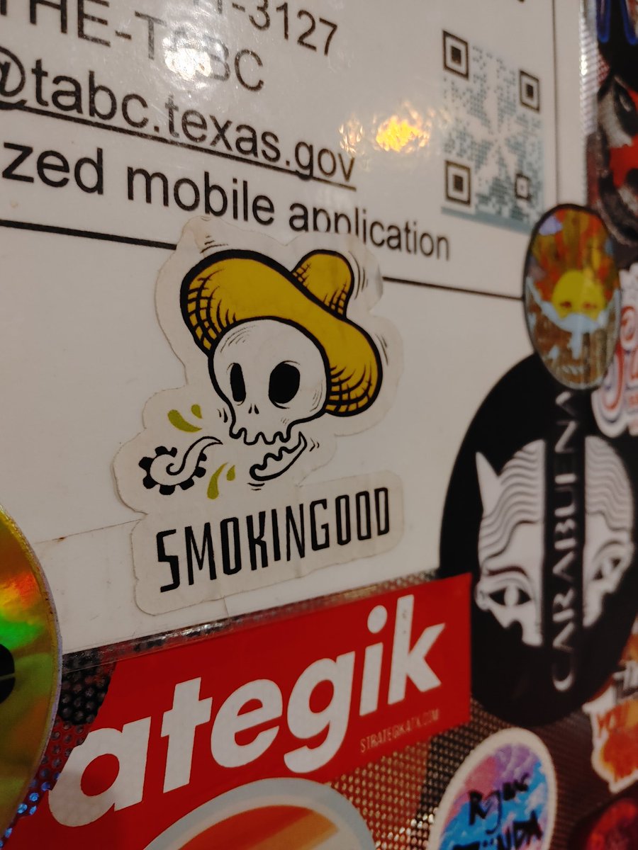 raqsinnovations's tweet photo. GM 🌞 I hope everyone who partakes is #smokinggood https://t.co/aeiqRlDkP9