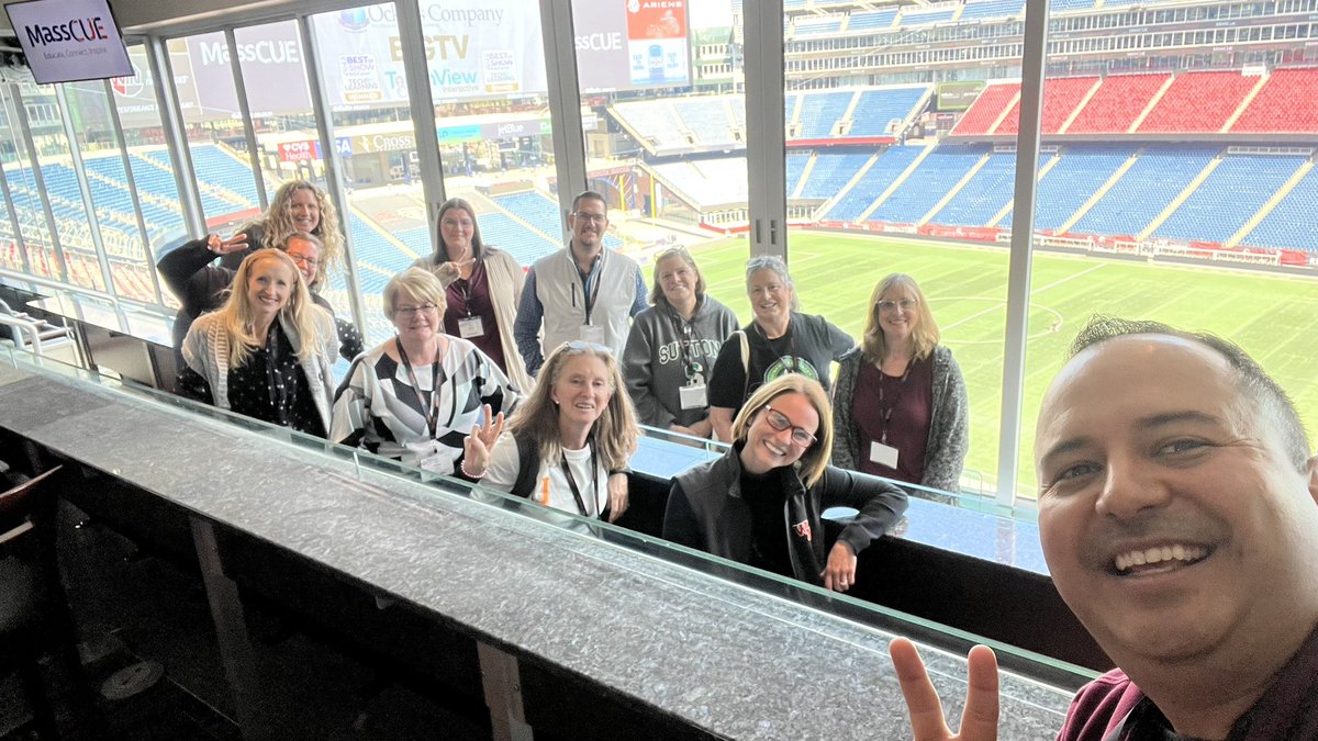 I am thankful for my #PLN. It was an HONOR to be part of the @MassCUE Fall Conference 2023 in Foxboro, MA! 🍁

I connectED with amazing educators from New England and learned from their best practices. #MassCUE 🎉