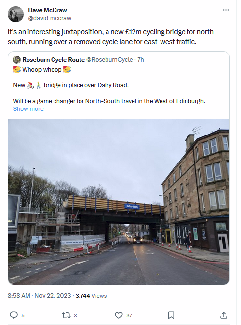 SpokesLothian's tweet photo. @david_mccraw Agreed - it's dodgy/intimidating cycling west along #DalryRoad on traffic-side of bollards

🙄Some drivers think it's🚲lane, rather than🚶‍♀️, making it even worse

🤔Hopefully change in future
🙋‍♀️First stage consultn was here
->https://t.co/vDQBi9KYf4

Updates? @rsmcksg @CllrDanHeap https://t.co/73kTyxtyOl
