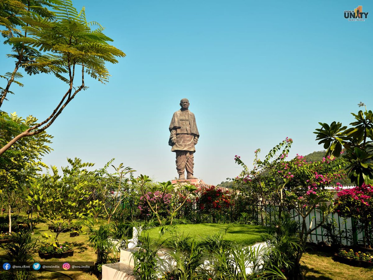 souindia's tweet photo. Explore the enchanting #श्रेष्ठदृश्यम - #BestViewPoint at the #StatueOfUnity in the Satpura Mountain Range. Capture a lifetime of memories with a breathtaking photo that speaks volumes! #NatureBeauty #IncredibleIndia https://t.co/ELfH2pz5kt