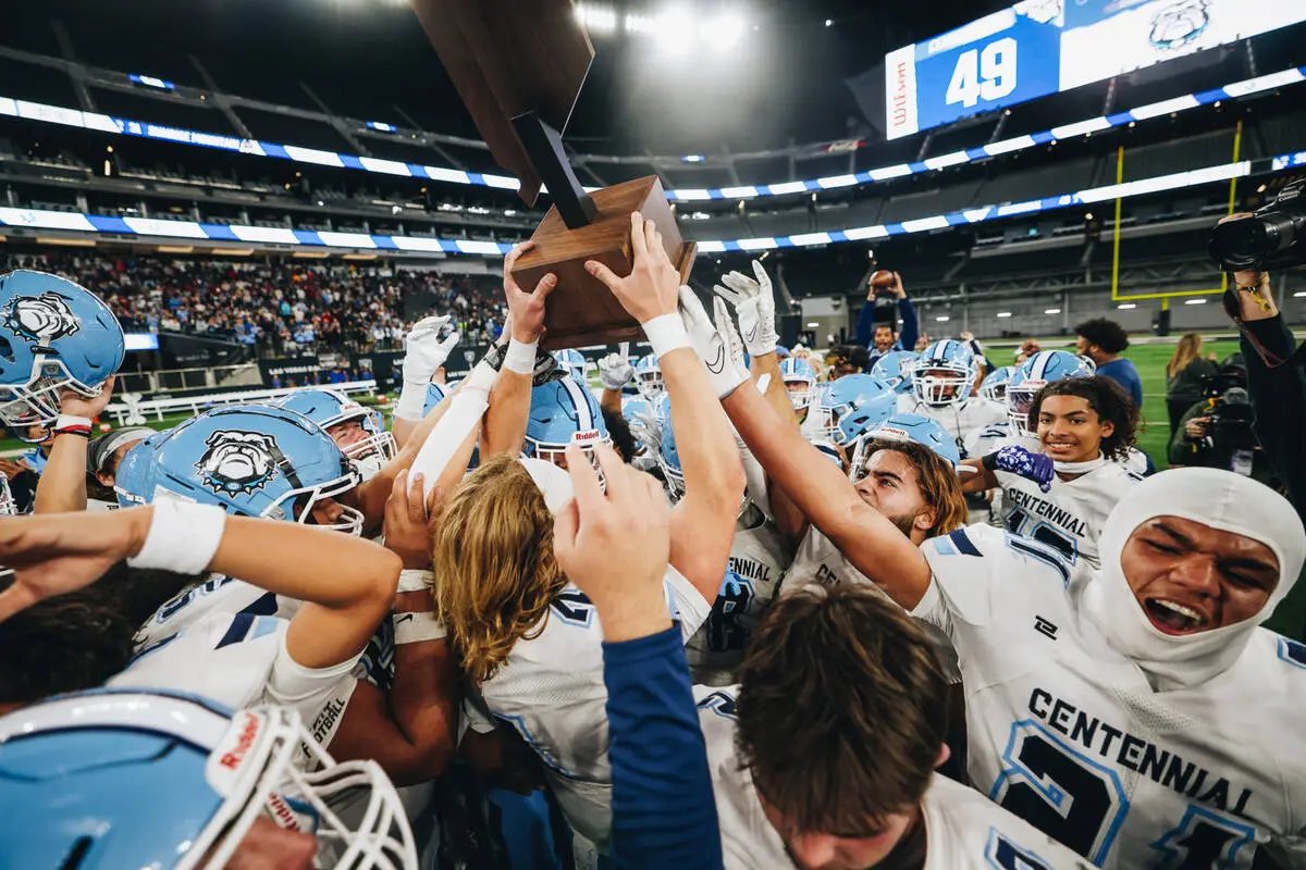 LVCen10Football tweet media