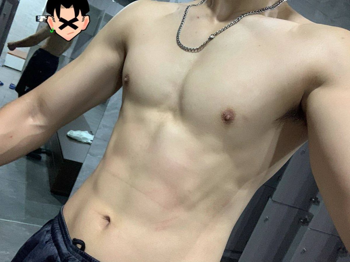 chiye888666's tweet photo. 好好健���，好好睡觉 https://t.co/JJKYpkTMbF