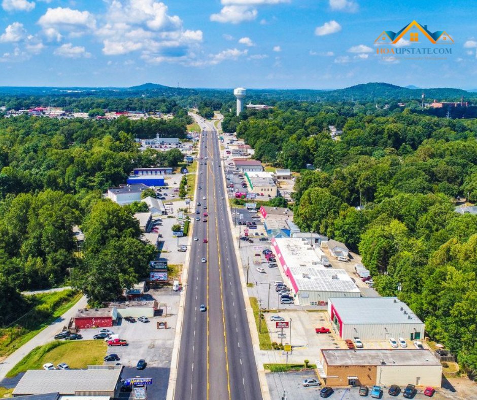 HOAupSTATE's tweet image. Today we’re absolutely thrilled to showcase the beautiful Caledonia Homeowners Association, nestled in the heart of Easley, SC! Caledonia is a vibrant community set amidst stunning nature and some of Easley's most beloved attractions.🏡✨#EasleySC #CommunitySpotlight #HOAUpstate