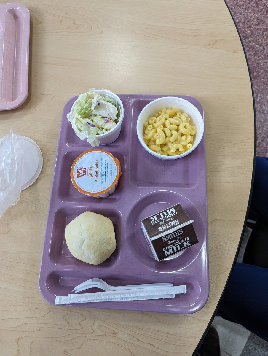 ar103020's tweet photo. Mac and cheese before the 4 day break.  Be well! https://t.co/nqrWVzVW3q
