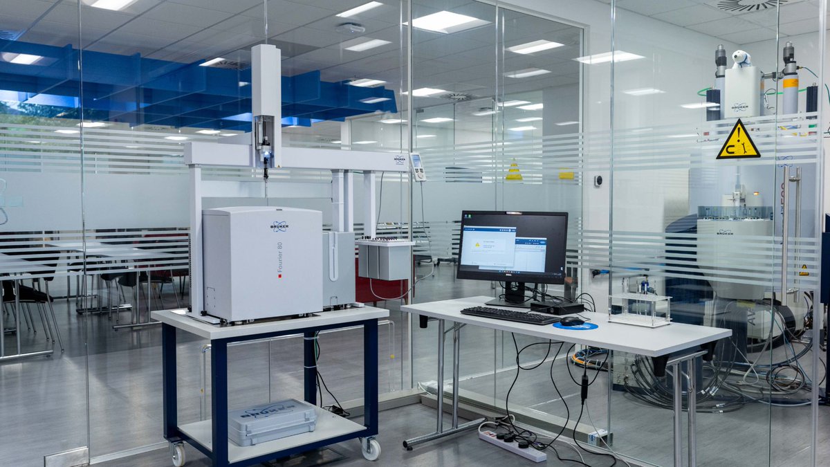 Bruker are at the forefront of high-performance scientific instruments and diagnostics solutions. 

They sought to create a space that transformed their workplace environment and allowed them to blend aesthetics with functionality. 

Read the case study: hubs.li/Q029JKGT0