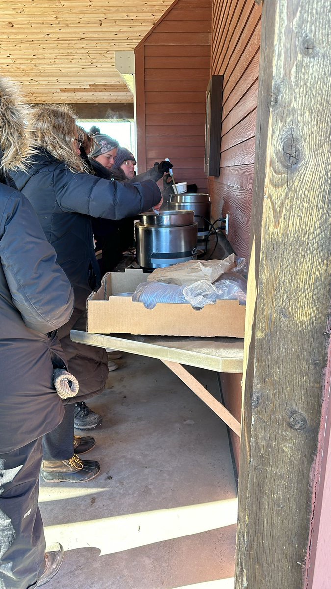 clacunion's tweet photo. From a hot soup lunch to charcuterie and baked goods, the outpouring of kindness to our @HanoverSD educational assistants continues! π₯£π°β€οΈ
#FairPayForEAs #SteinbachMB #LandmarkMB #strike https://t.co/TQn05B37F6