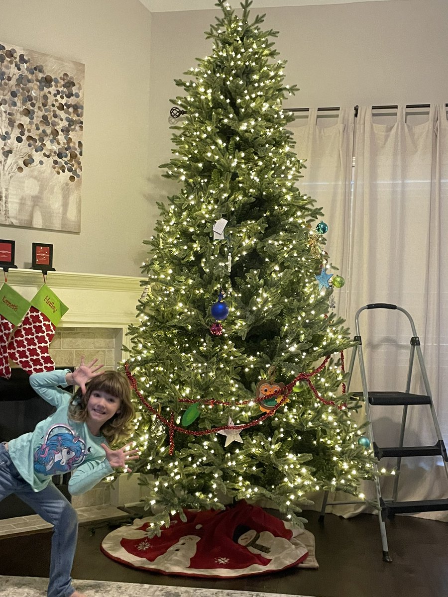 TexasSports1015's tweet photo. 2 years ago at Thanksgiving was the worst time of my life. Our 3 year old diagnosed with kidney cancer. Now she’s 5 almost two years into remission and not a single second goes by that I’m not thankful to St.Jude for their healing and God for answered prayers. #HAILEYSTRONG https://t.co/GsLzptluvt