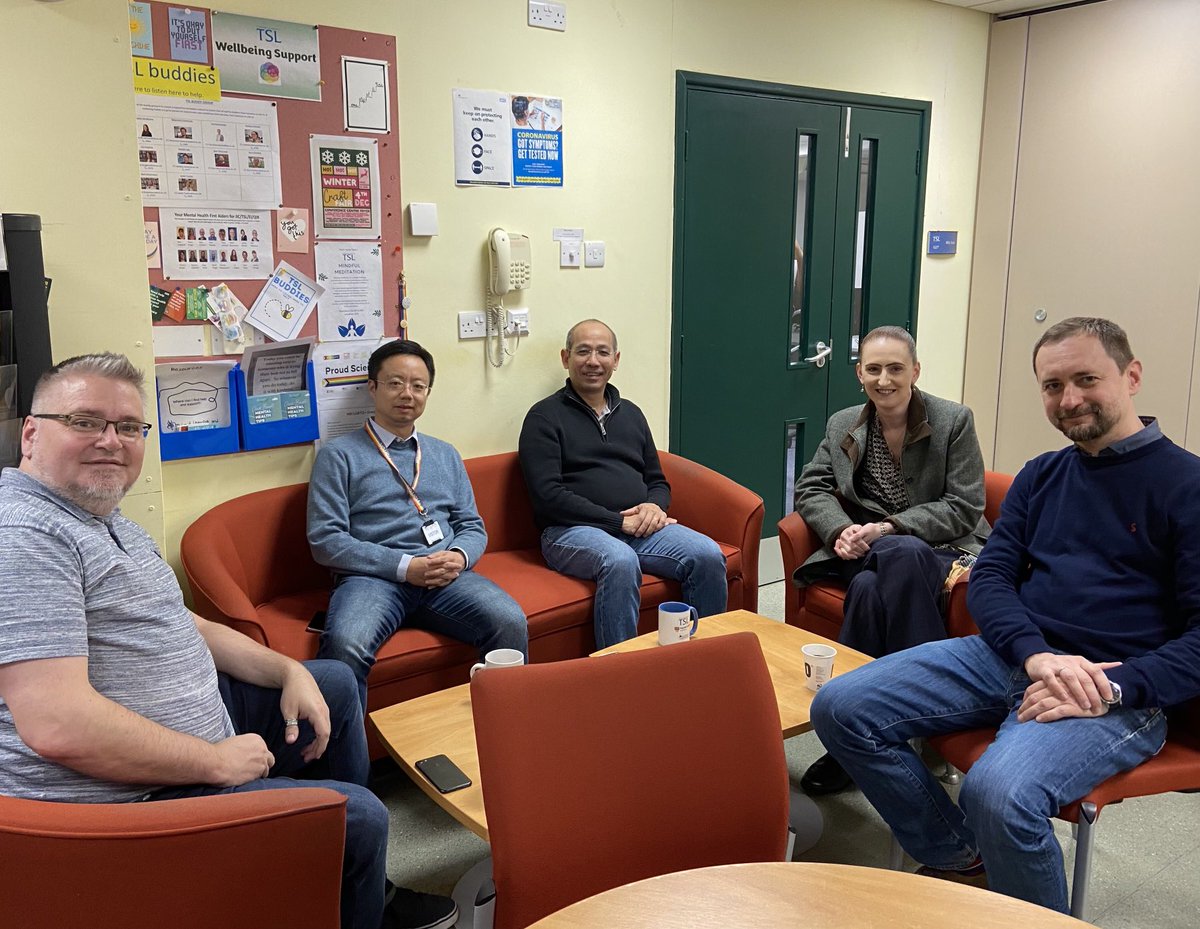 dromius's tweet photo. It��s happening #LFCats @KamounLab @TheSainsburyLab https://t.co/4sOLHIm1UG