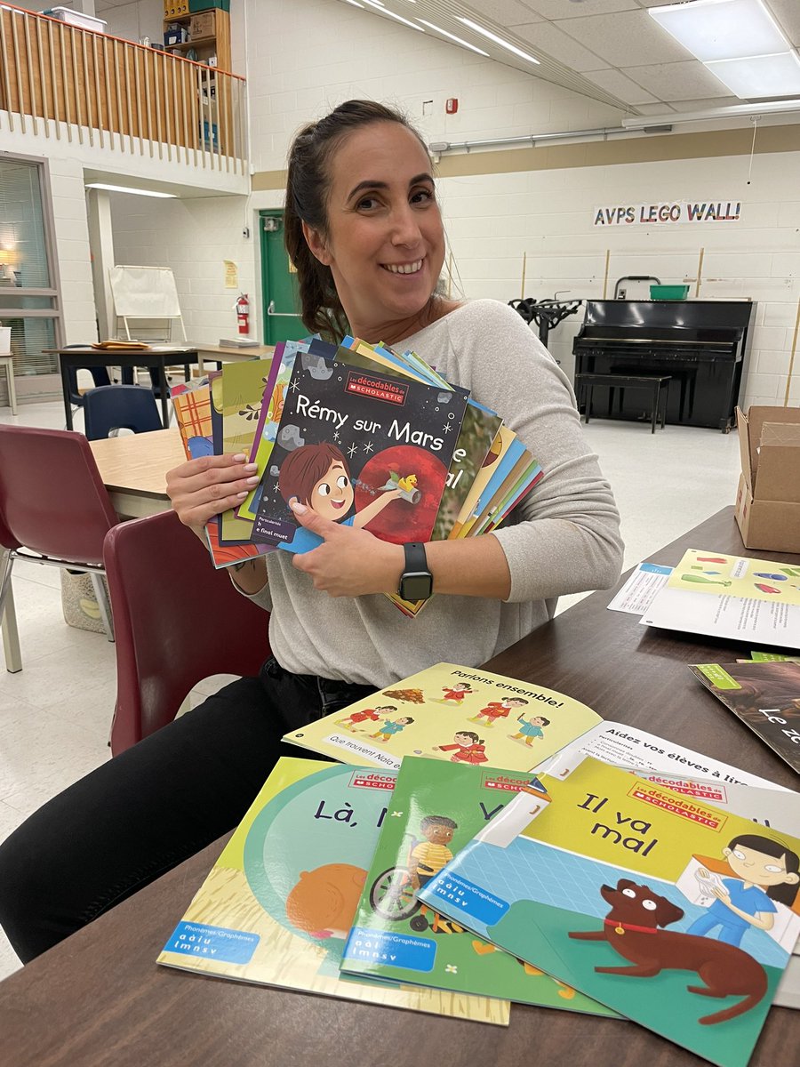 Kate Marlow (she/her) (@mmemarlow) on Twitter photo When <a href="/Scholastic/">Scholastic</a> notices all of the awesome reading instruction you’re doing and sends you free decodable books!!! Bravo <a href="/MmeAdamson/">Mme Adamson</a> 👏🏻 Excited to check these out at <a href="/AVPS_LDSB/">Amherstview PS</a> When <a href="/Scholastic/">Scholastic</a> notices all of the awesome reading instruction you’re doing and sends you free decodable books!!! Bravo <a href="/MmeAdamson/">Mme Adamson</a> 👏🏻 Excited to check these out at <a href="/AVPS_LDSB/">Amherstview PS</a>