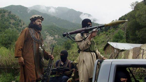 _southasiatimes's tweet photo. 2️⃣ It should be noted that the #TTP has been engaged in extortion activities since its establishment, with the #Pushtuns being the primary victims.
In 2007, the TTP resorted to targeting businessmen and influential figures in the former #FATA region who refused to comply with extortion demands, resorting to violence.