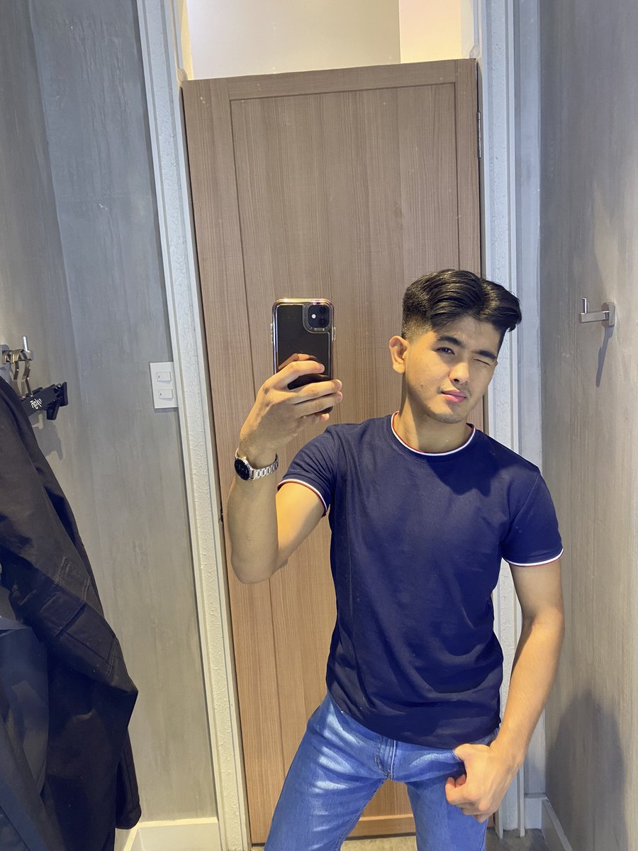 CordialKim's tweet photo. 🤳 https://t.co/OaXS9lQfMR