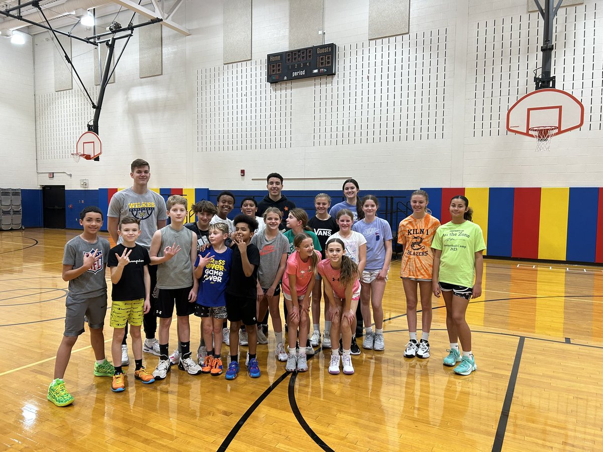 LeskoMomma's tweet photo. Had some great help for our 5/6 boys &amp; girls NAA travel teams practice this morning! https://t.co/cKFwXo5746