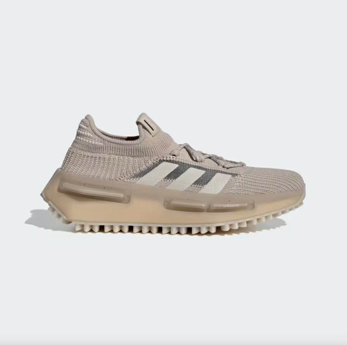 SOLELINKS's tweet photo. Ad: STEAL: adidas NMD_S1 only $59.99 each + FREE shipping, retail $200

Wonder Beige:https://t.co/hUXPHP3Jxv
White/Team/Orange:https://t.co/9YXiYsEcIb https://t.co/ghwjcBhT3R