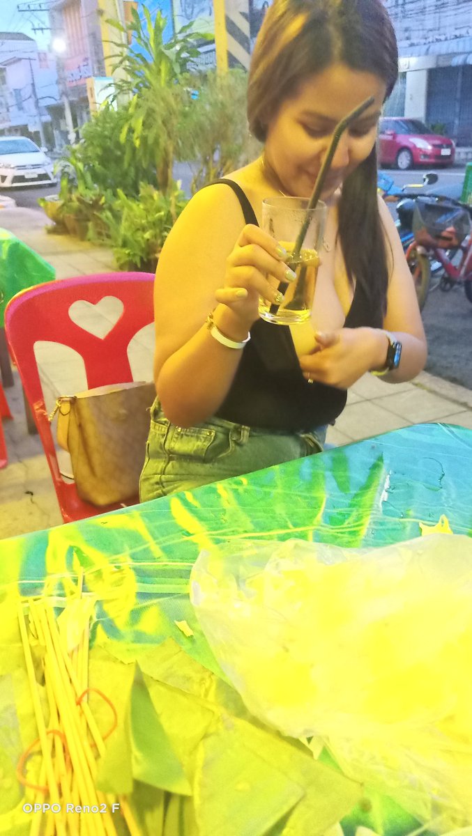 น้องสาวผมเองเมาล่ะชอบเปิดนมเล่น
คิดถึงมันจัง...