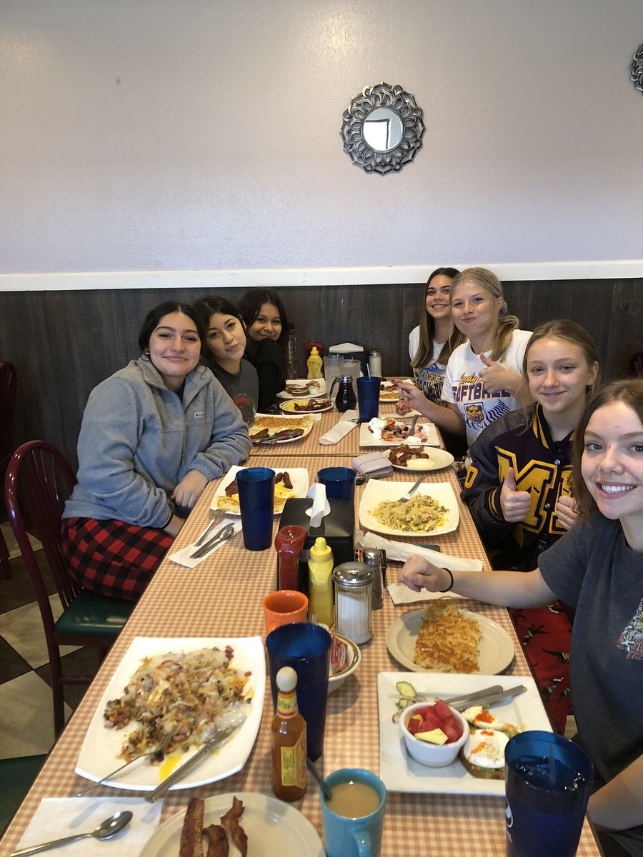 MHSGirlsWres tweet picture