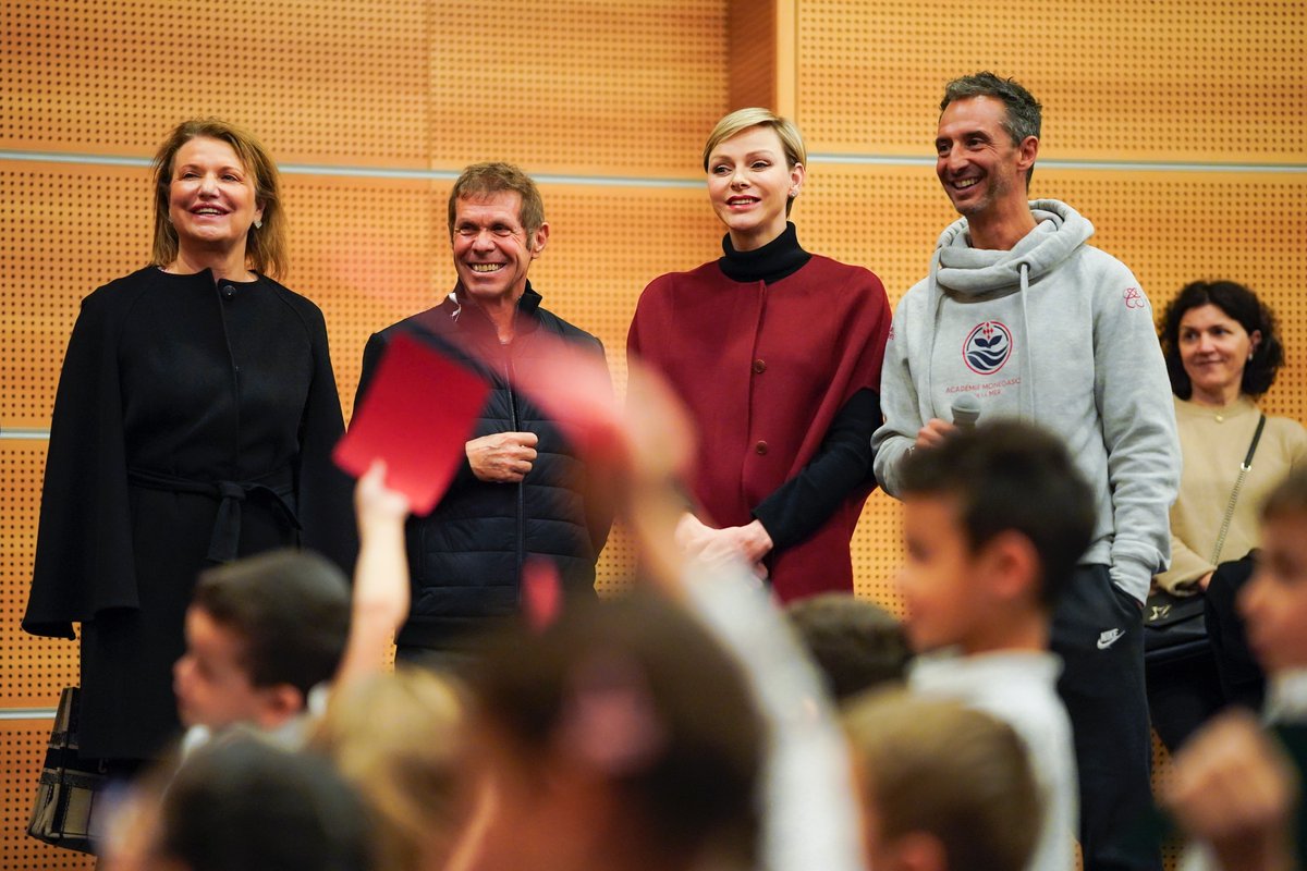monaco__info's tweet image. Prévention plutôt qu&apos;intervention !

334 enfants de la Principauté, en classe de CP, ont participé à une matinée de sensibilisation à la noyade en présence de S.A.S. la Princesse Charlène de Monaco, au @Grimaldi_Forum.

@GvtMonaco