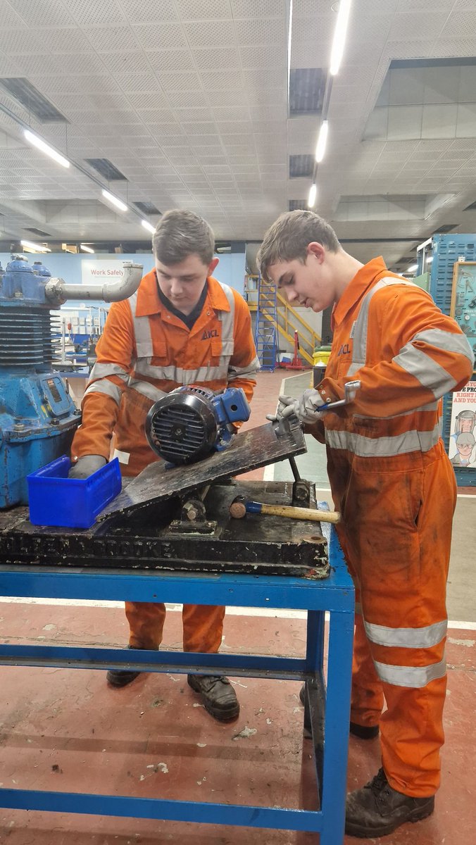 TTE_Technical's tweet photo. Some amazing demos from our staff and students at tonight's Open Event! https://t.co/KEE9aR10Ku