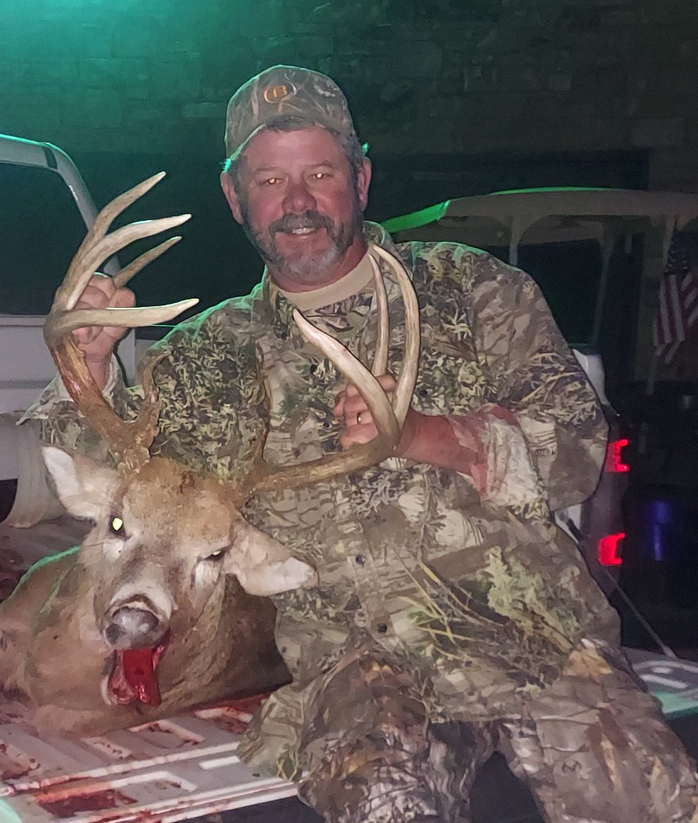 goddard242's tweet photo. @TVsJerry tell KG better get in the woods! 10 point in Canadian Co. https://t.co/2AMUfcL8qo