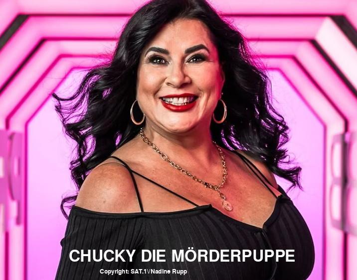 CptButtermilk's tweet photo. Richtig Beef gibt es nicht, wenn Yvonne einzieht. Richtig Beef gibt es, wenn Iris erfährt, dass Yvonne weniger lange mit Augenbinden im Regen warten musste! #PromiBB #IrisKlein #PeterKlein #YvonneWoelke https://t.co/ax6ycGy4QG