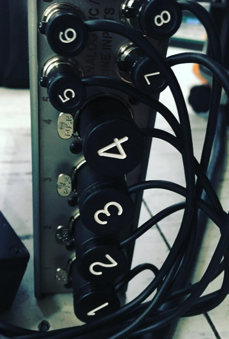 WAJ2017's tweet photo. キャノン、DCのケーブル制作はもちろんラベリアマイクのコネクタ取付加工（SONY、RAMSA、LEMOなど）
またコネクタやマイクに印字や彫刻を施すこともやっていますのでWEBもしくはDMにてお問い合わせください https://t.co/jaJC3A7Bka
