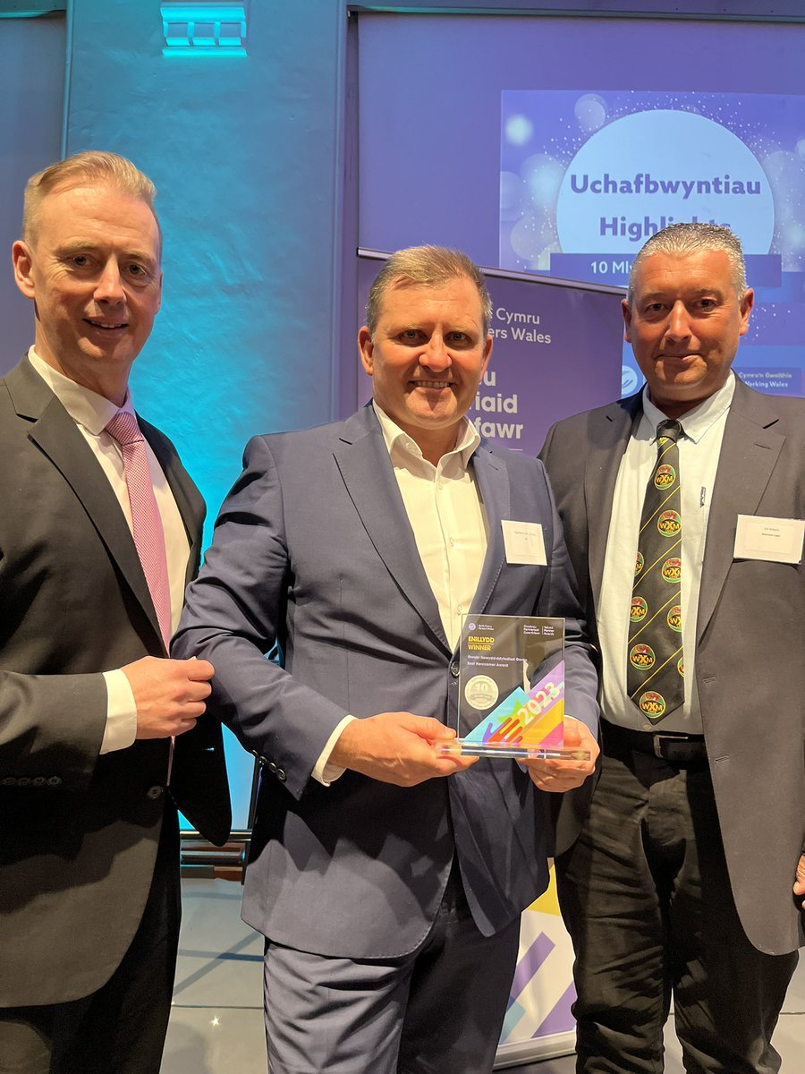 Well done to our friends at JCB Transmissions WREXHAM, who scooped the ‘best newcomer’ award @CareersWales #valuedpartnerawards in Cardiff today. Their work helps bring the curriculum to life! 👏👏@wrexham #wrexham