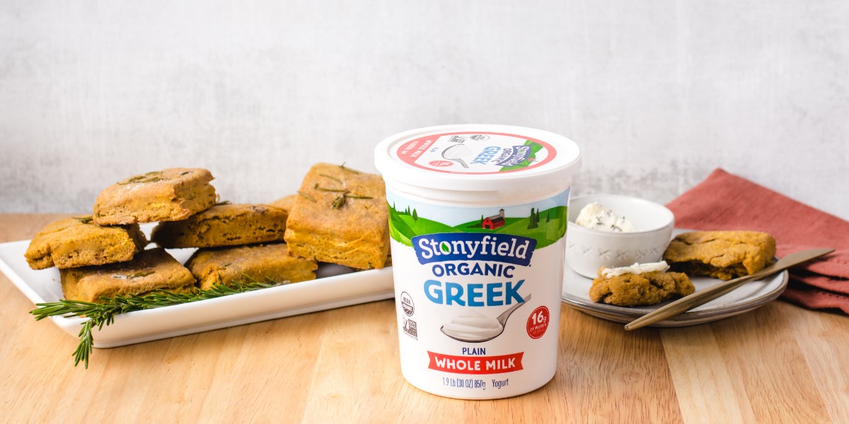 Spice up your sides this Thanksgiving 🍽️ Your family and friends will gobble up these flaky, buttery pumpkin rosemary biscuits made with Stonyfield Greek yogurt 😍 Full recipe here: brnw.ch/21wEFVH