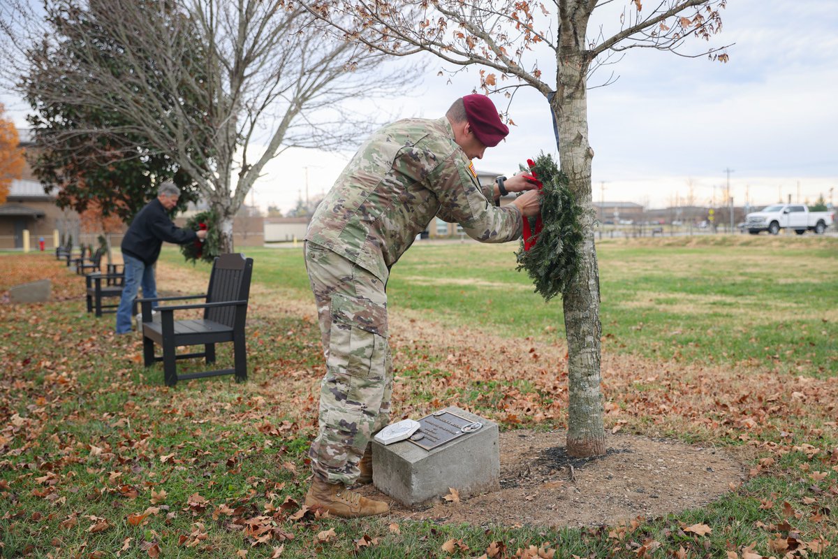 5thForces's tweet image. As we express our gratitude, we must never forget that the highest appreciation is not to utter the words. But to live by them. De Oppresso Liber.

#DOL #5thspecialforcesgroup #strengthandhonor