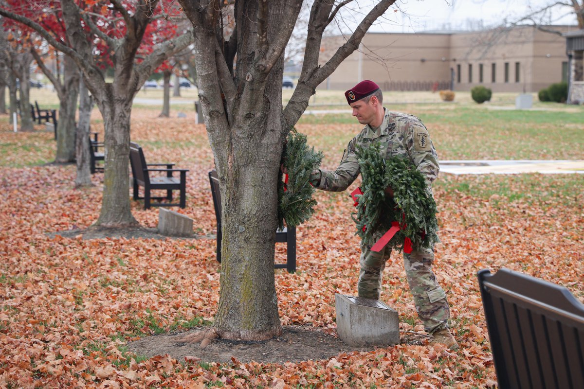 5thForces's tweet image. As we express our gratitude, we must never forget that the highest appreciation is not to utter the words. But to live by them. De Oppresso Liber.

#DOL #5thspecialforcesgroup #strengthandhonor