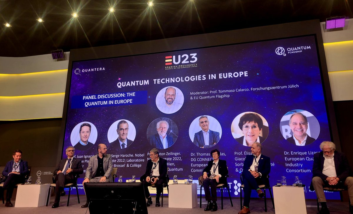 SylwiaKostka's tweet image. What do you like the most about Quantum in Europe? @tommaso_calarco asks Nobel Prize Laureates Anton Zeilinger Serge Haroche and @QuantERA_EU @QuantumFlagship @EU_Commission representatives  #quantumcommunity #quantera #QEvent2023 #SpanishPresidencyEU