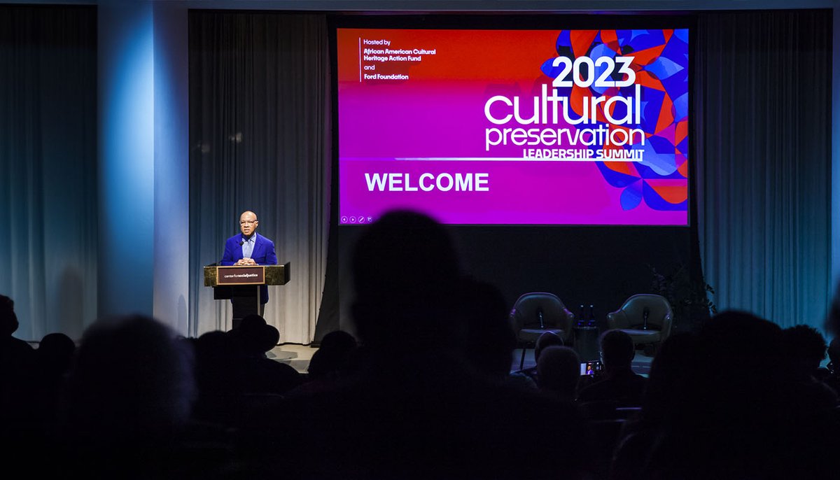 darrenwalker's tweet photo. We can learn so much about #SocialJustice in America through historical landmarks. As a proud co-chair of the #AACHAF, a program of @SavingPlaces, I shared more about Black heritage landmarks and their educational potential at the 2023 Cultural Preservation Leadership Summit. https://t.co/xaatMd4cBe