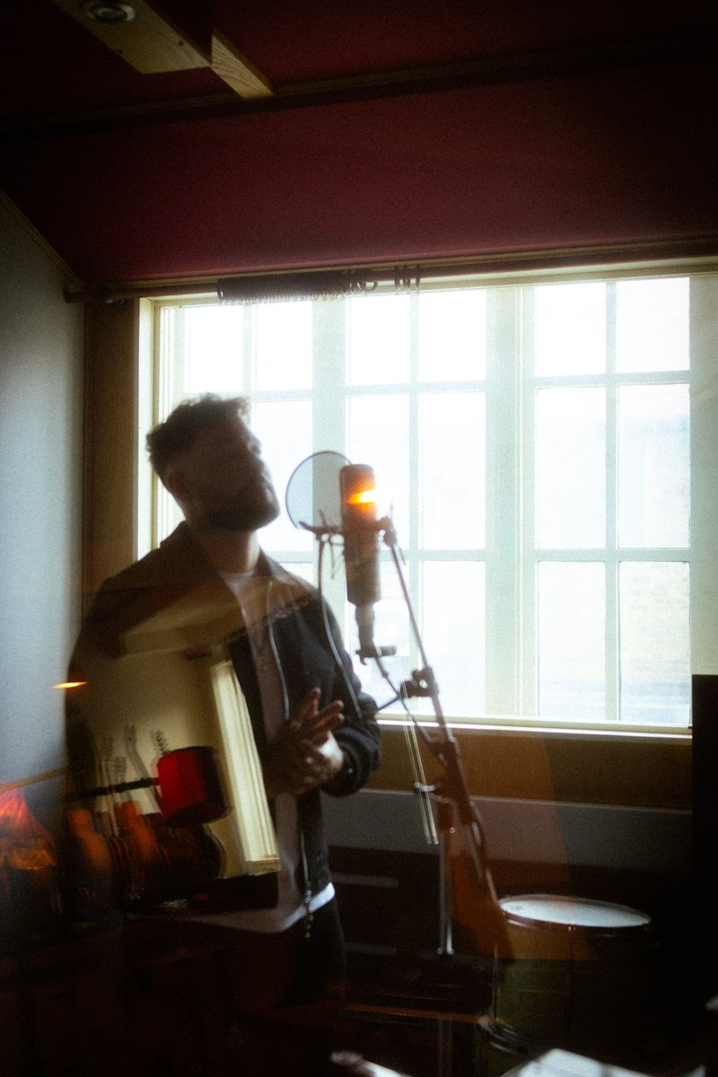 calumscott's tweet image. Working hard, posing harder. 👀 #CS3