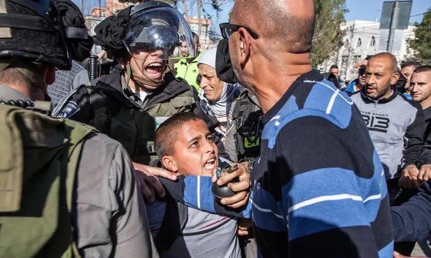 101 class on humanity to take from this truce: 1- #Israel has been kidnapping Palestinian children and women for 75 years. But the world is blind. 2- The Israeli aggression started wAAAy before Oct. 7th. But the world is of-course blind. #Gaza #FreeOurHostages