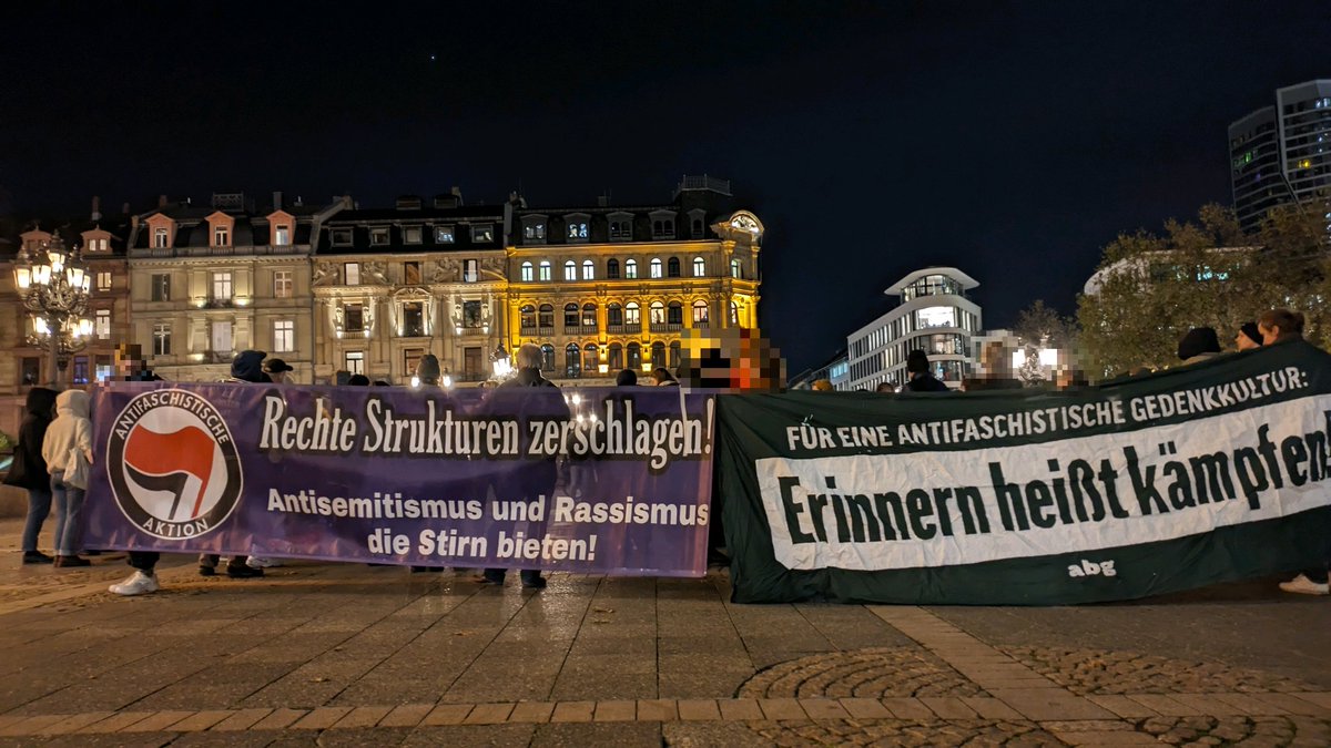Endlich eine Solidaritätskundgebung von verschiedenen Antifa-Gruppen für Israel und gegen #Antisemitismus.

„Eine radikale Linke muss sich gegen jeden Antisemitismus richten, auch wenn es der alte linke Antizionismus ist!“
#NieWiederIstJetzt