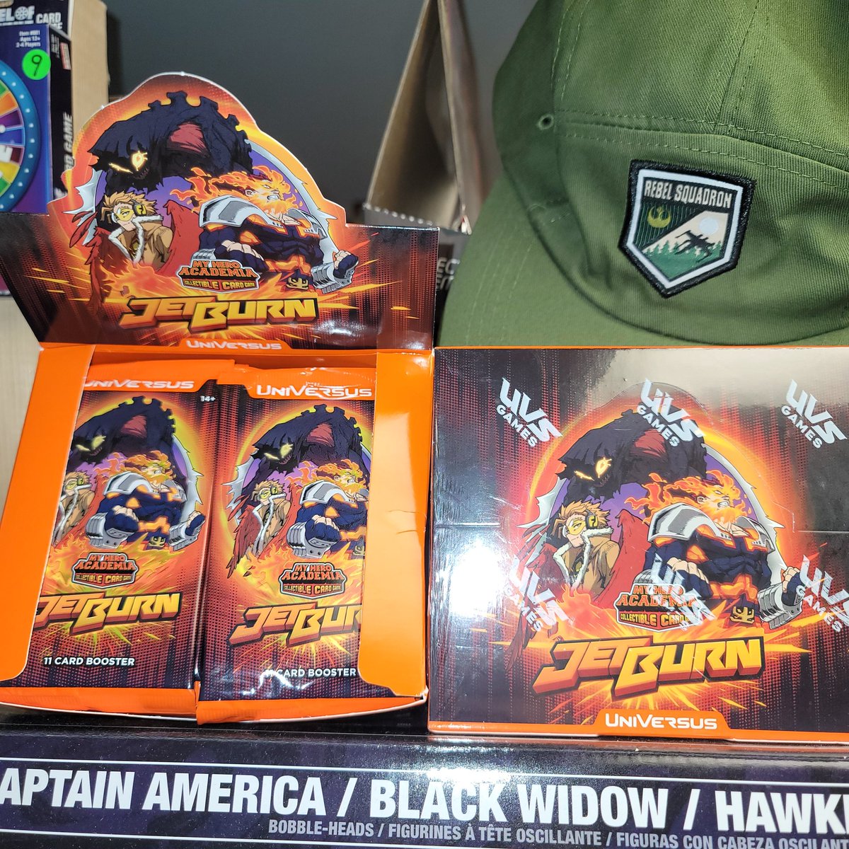 AlternateToys's tweet image. New Series of MHA Cards

#universus #uvsgames #myheroacademia #tradingcardgame #mhatcg #jetburn #collectible #toystore