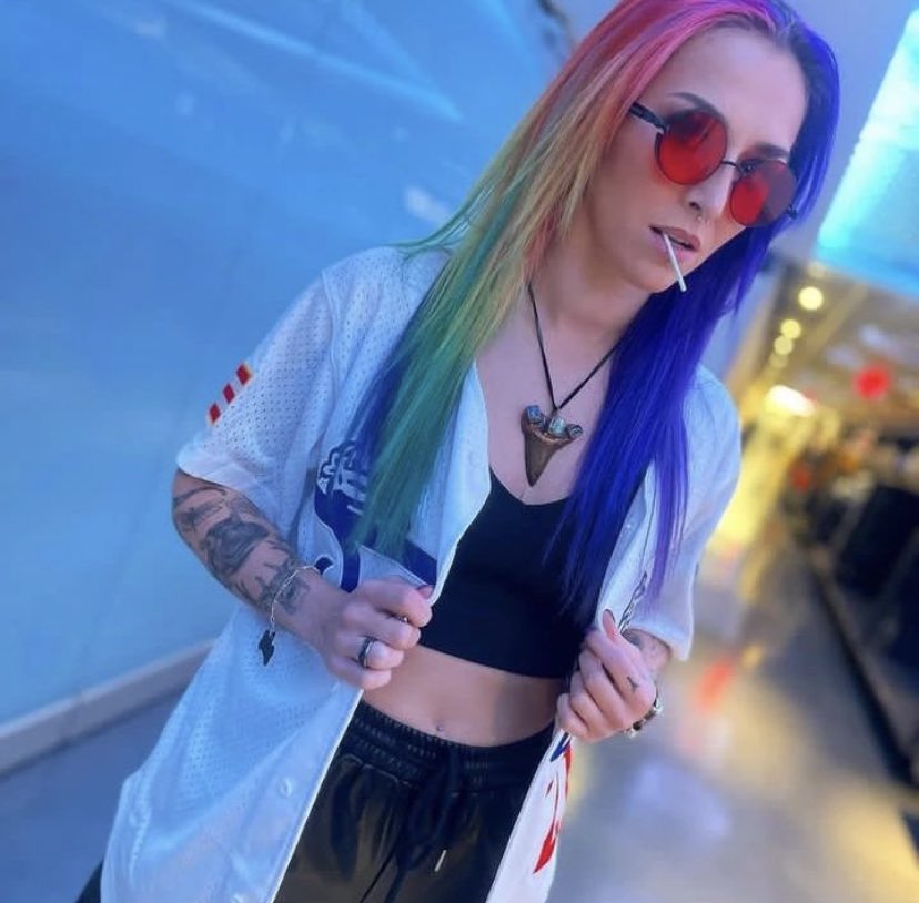 She think she cool or sum. #WCW