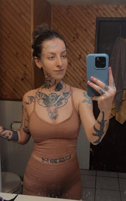 Are we still doing yoga pants? Hope so, cause these fit great for yoga class! https://t.co/FQWkDYG3K<a href="/tag/newprofilepic"class="tags"><span>#newprofilepic</span></a>