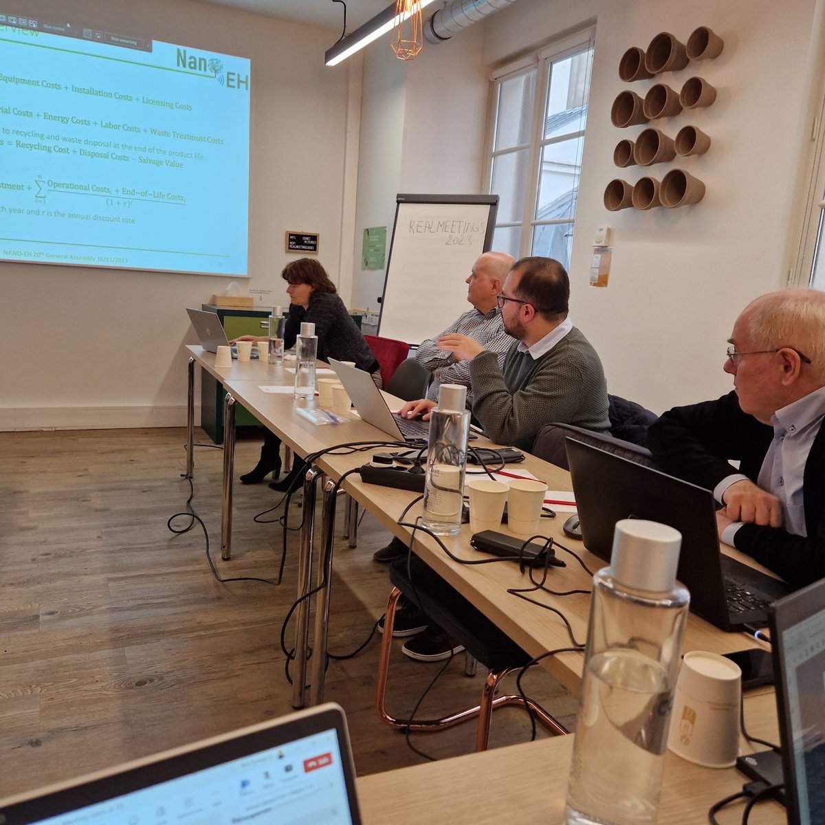 NanoEh_Project's tweet photo. 📡The past 16th of November was held the 20th GA meeting of @NanoEh_project in #paris. The meeting was wonderfully hosted by @thalesgroup partner. Relevant progress about Nano-EH's demonstrators 📟🔋were presented and discussed.  
🌎https://t.co/o6oaaMmbwS
#nanoelectronics https://t.co/UeeQRaujgK