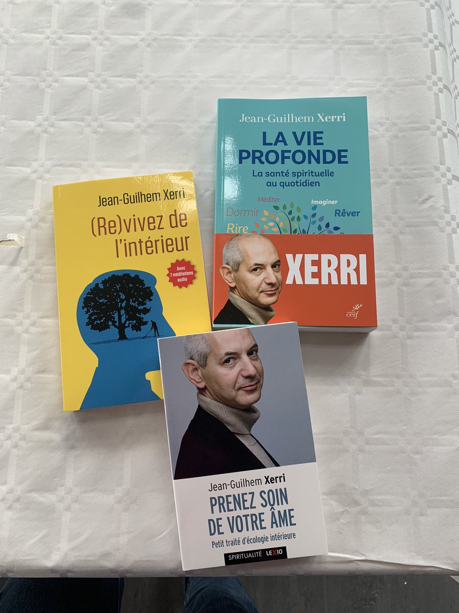 Aujourd’hui, avec les chefs d’établissement, on prend soin de notre #santéspirituelle avec <a href="/JGXerri/">JG Xerri</a>! Mode ou nécessité? Les 2✌️!
Dynamique de don mais aussi responsabilité de prendre soin de sa vie intérieure,dans l’exercice de notre mission!Merci @lyclamennais pour l’accueil!
