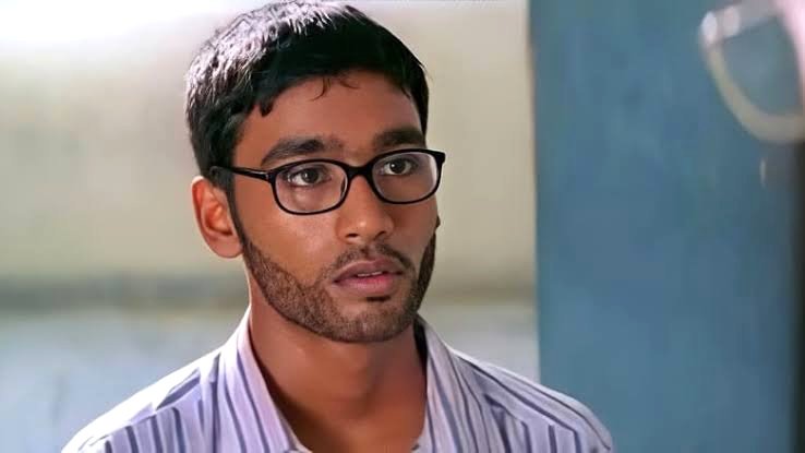 Kaadhal Kondein  (3.75/5🌟)
Tamil (2003) (U/A)

Dhanush steal the show as a anti hero,
The Story was hard hitting💥
Overall certainly worth to see..

#KaadhalKondein