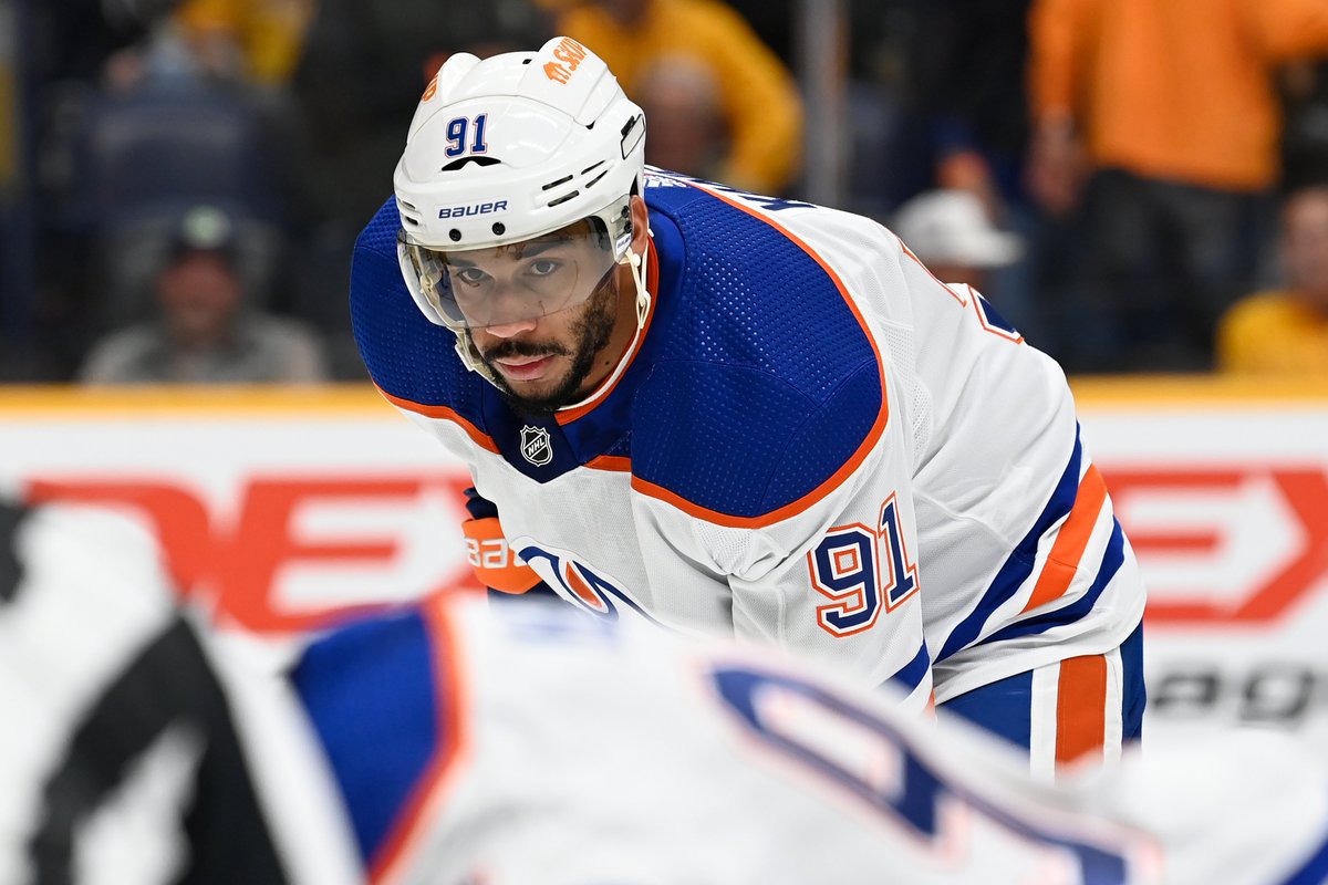 #LetsGoOilers Evander Kane ranks 2nd in the NHL in hits with 63, adding 16 points in 17 games (8 G, 8 A).

Among players with at least 45 hits this season, he is the only one with at least 5 goals or 10 points.