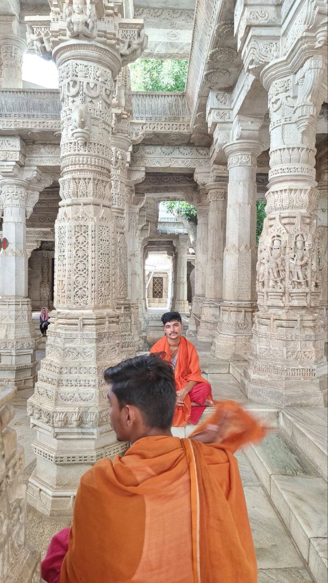 periodistan_'s tweet photo. 25) En el alucinante viaje guiado que hicimos este año a la India, con 10 personas, conocimos varios templos jainistas. Esas fotos son mías.
El futuro, para todos, es una incógnita... pero en 2024, ojalá, haremos más recorridos, y por otros lugares también.

¡Hasta la próxima! https://t.co/TI3k7ILKPP