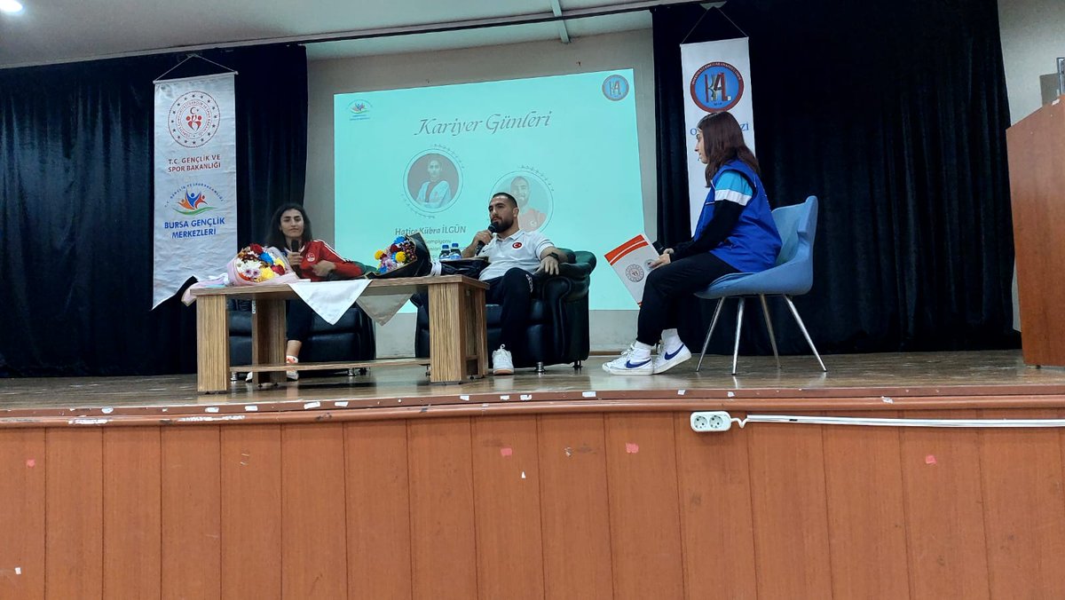 KircilarAL16's tweet photo. Osmangazi Kırcılar Anadolu Lisesi Kariyer Günleri konuk olan Milli Sporcularımız Tekvando Dalında Hatice Kübra İLGÜN ve Güreş Dalında  Feyzullah AKTÜRK’ü Okulumuz öğrencileri ile buluşturduk. Sporcularımıza 2024 Paris Olimpiyatlarında başarılar diliyoruz... https://t.co/ZXcTKXr8VB