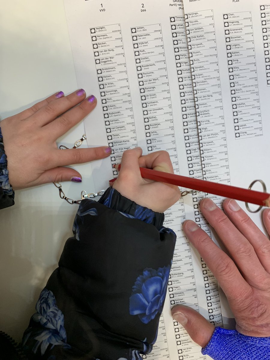 Samen met 👧🏼👦🏼 stemmen op Haagse VVD-kandidaat <a href="/ingridmichon/">Ingrid Michon</a>! Wil je ook op haar stemmen? Zeker doen, ze is een absolute topper! Lijst 1, nummer 19.