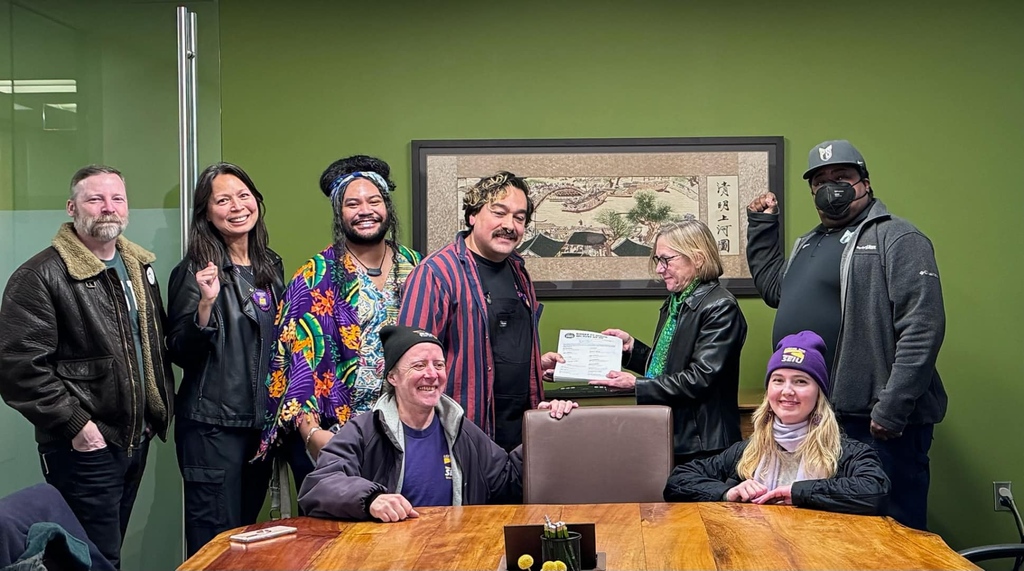 SEIULocal503's tweet photo. Classified workers at universities across the state delivered their bargaining petitions to their respective university presidents. Our members are prepared to do whatever it takes to win a great contract! #wemakeoregonwork https://t.co/v7IDyDvBhq