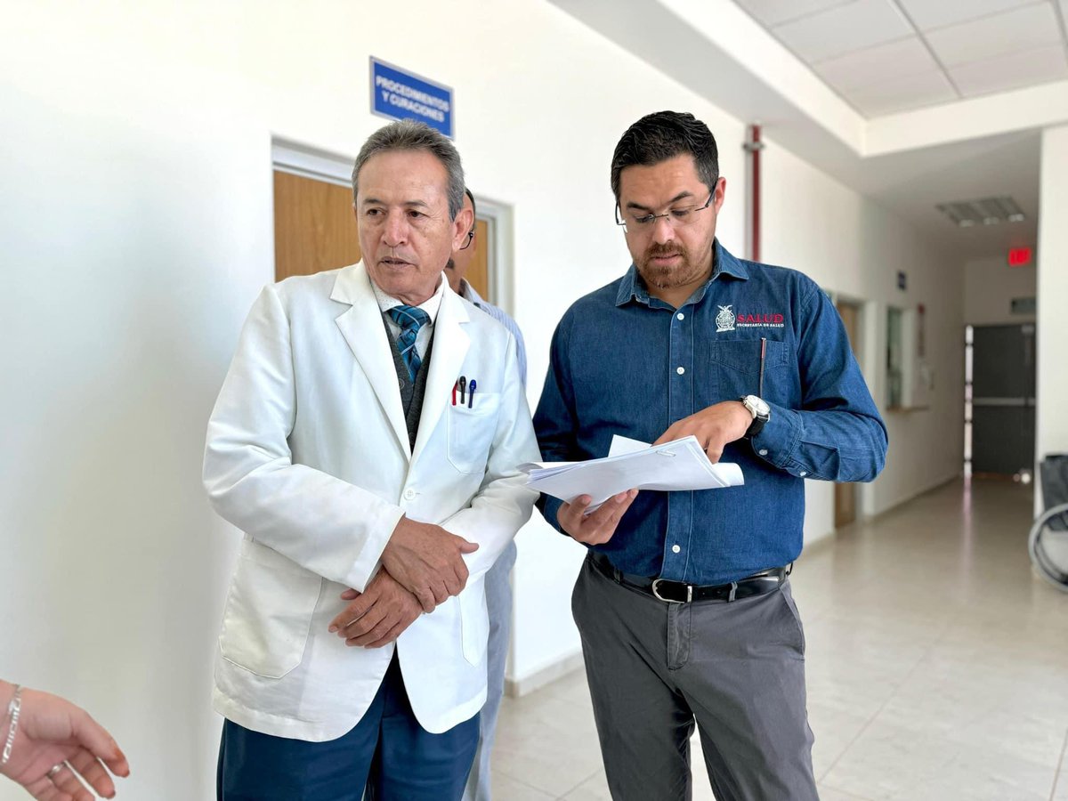 saludsinaloagob's tweet photo. Para corroborar personalmente que se esté brindando un servicio médico de calidad a las y los sinaloenses, el Secretario de Salud, Dr. Cuitlahuac Gonzalez, visitó el Hospital Integral del Valle del Carrizo donde recorrió sus instalaciones y escuchó las inquietudes del personal. https://t.co/DsTJa5JiG1
