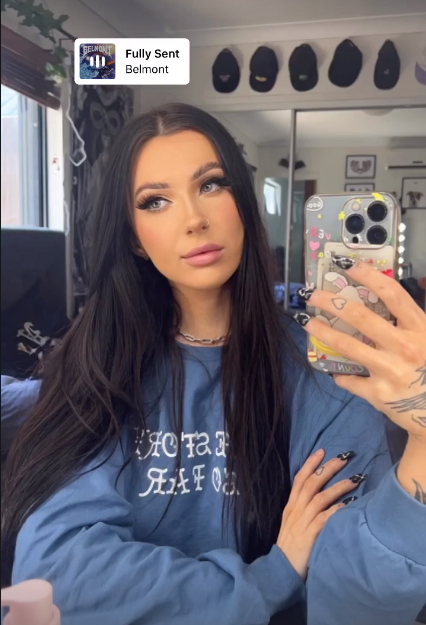 OLI02OAS's tweet photo. “Sua ficante é aquela tal de Alissa? tem foto?” https://t.co/uzDM4xe4ka