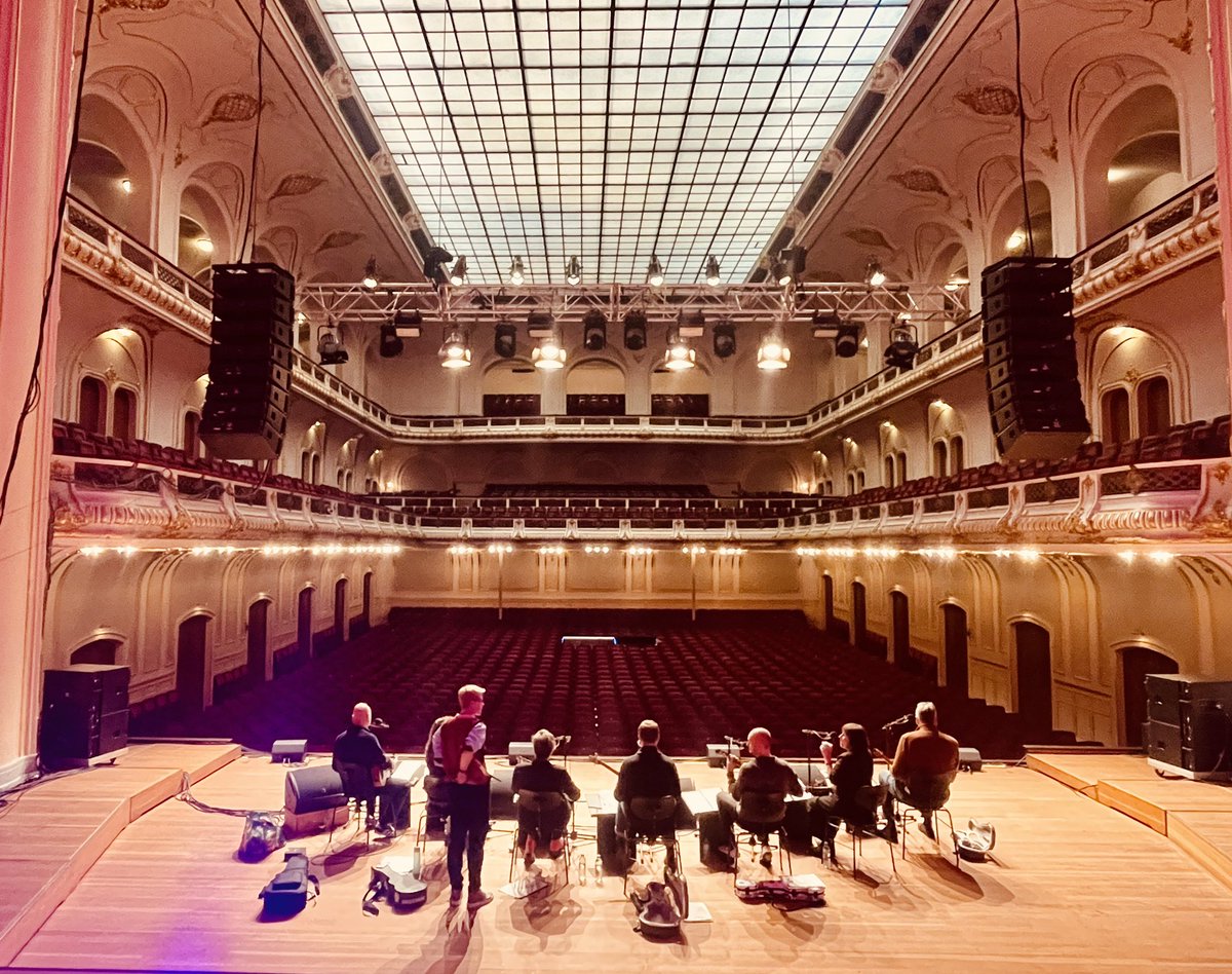 We’re in Hamburg! Sound checking for tonight’s gig at the beautiful Laeiszhalle Hamburg 🥰