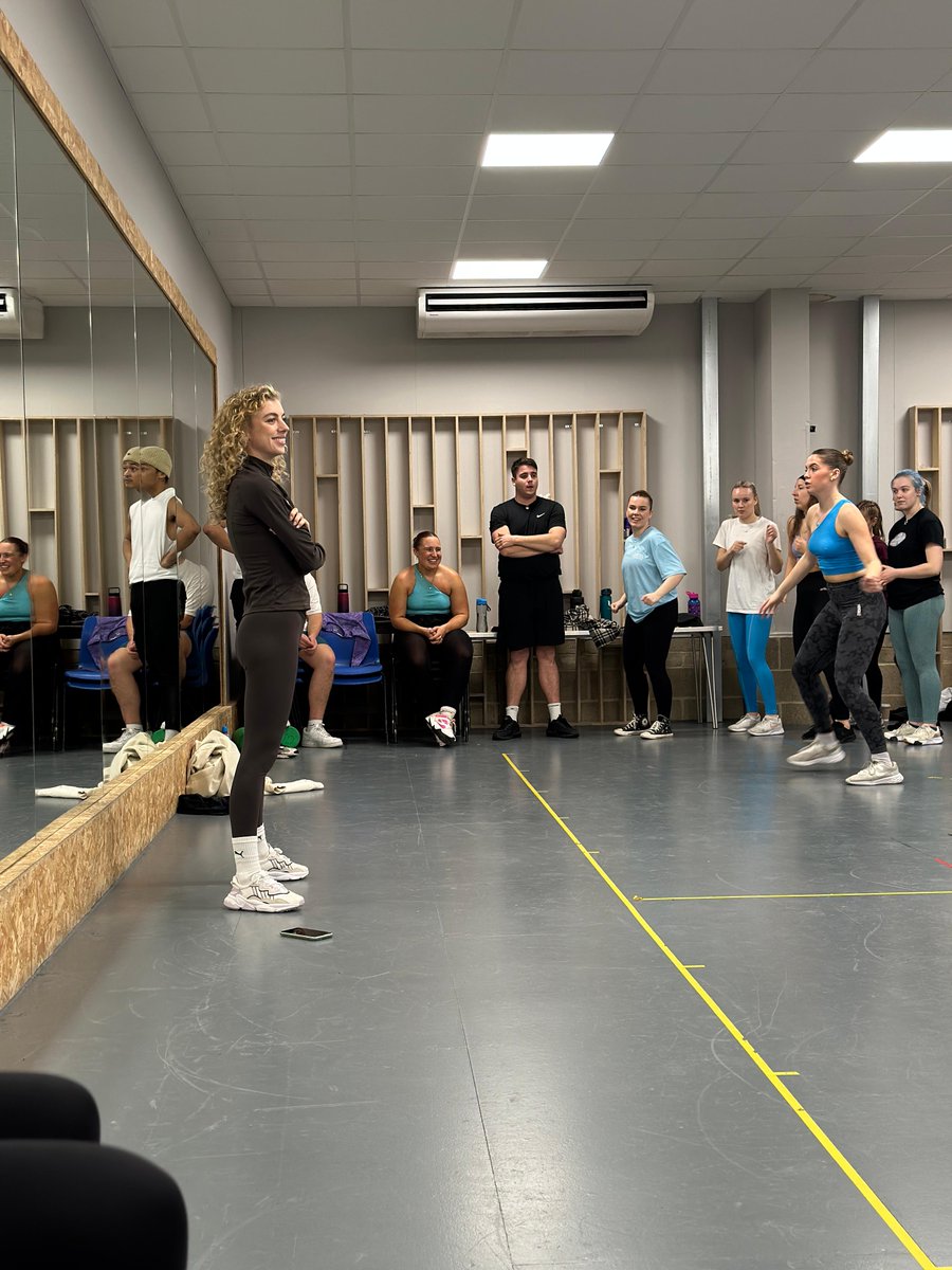 PPAcademyUK's tweet image. Last week we had the brilliant Helen Gulston, who is the assistant Dance Captain on Back to the Future, come to PPA and do a workshop with our third year musical theatre students! Such good fun 🤭#backtothefuture #ppa